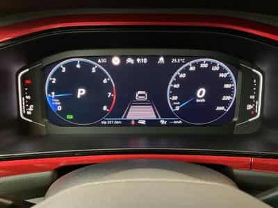 VW T-Roc Cabrio+R-line+DSG+Led+BeatsAudio+Navi (2023) - Photo 11