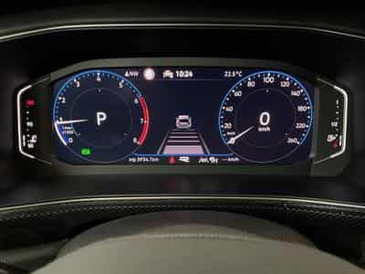 VW T-Cross R-Line+DSG+IQ-Light+RearView+Navi+AHK (2024) - Foto 11