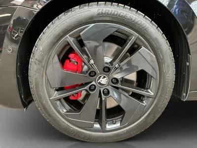 Skoda Octavia RS+DSG+Pano+AHK+P.Comfort+P.Simply-Clever (2025) - Foto 8