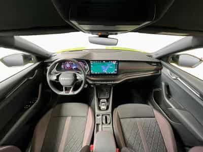 Skoda Octavia RS+DSG+Head.Up+P.Ass.-Drive+ (2025) - Foto 2