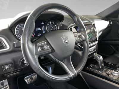 Maserati Ghibli 3.0 V6 Modena S Aut. 4x4 (2022) - Photo 7