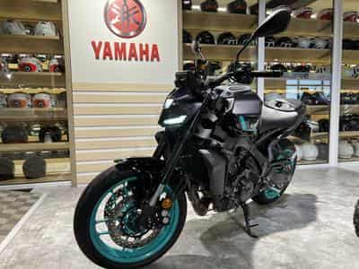 Yamaha MT09 Y-AMT (2024) - Photo 2