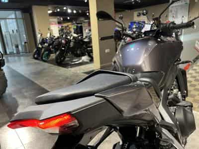 Yamaha MT09 Y-AMT (2024) - Photo 5