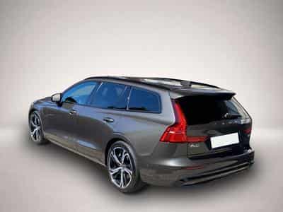 Volvo V60 (2024) - Photo 3