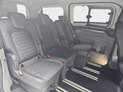 Ford Tourneo 2.0 TDCI ECOBLUE 170 L1 Titanium X (2026) - Foto 15