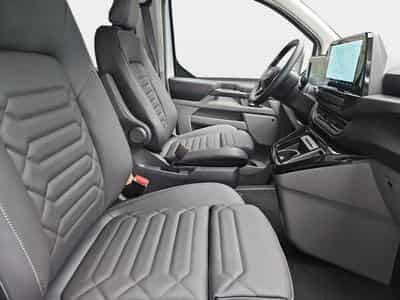 Ford Tourneo 2.0 TDCI ECOBLUE 170 L1 Titanium X (2026) - Foto 13