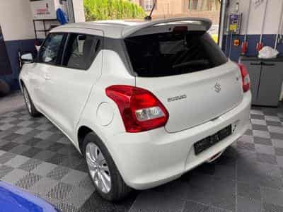 Suzuki Swift 1.0 essence (2018) - Photo 8