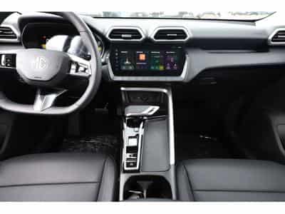 MG ZS 1.5 PHEV 197 Auto  Luxury (2026) - Photo 8