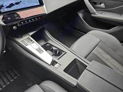 Peugeot 308 1.2 Hybrid e-DSC6 145 GT (2026) - Photo 12