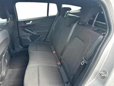 Ford Focus 1.0i ST- LINE Ecoboost (2024) - Photo 9