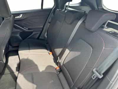 Ford Focus 1.0i ST- LINE Ecoboost (2024) - Photo 8