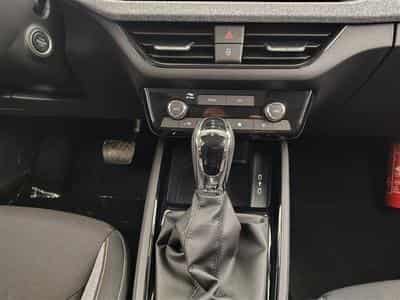 Skoda Kamiq 1.0 TSI 115cv DSG Selection CARPLAY / FULL LED / CAMERA (2026) - Photo 12
