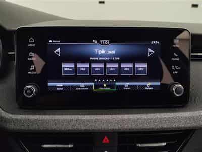 Skoda Kamiq 1.0 TSI 115cv DSG Selection CARPLAY / FULL LED / CAMERA (2026) - Photo 11