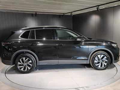 VW Tiguan 2.0 TDI DSG GPS CARPLAY CAMERA 360 SIEGES CHAUFFANTS VENTILE (2025) - Photo 2