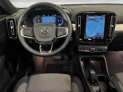 Volvo XC40 Core (2024) - Photo 13