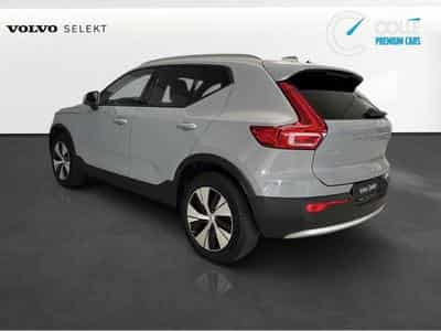 Volvo XC40 Core (2025) - Photo 2