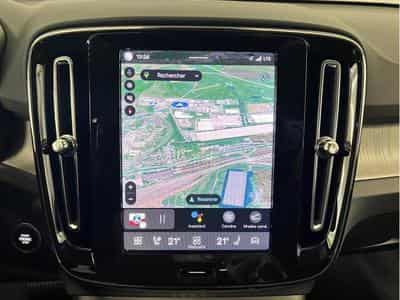 Volvo XC40 Core (2025) - Photo 9