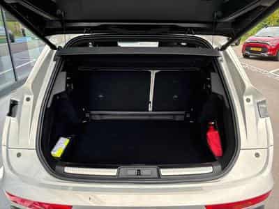 DS Automobiles DS7 E-TENSE 4x4 360ch Opera (2024) - Foto 12