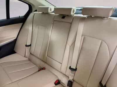 BMW 330 i Advantage (2020) - Photo 9
