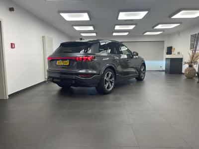 Audi Q6 e-tron S line 252 CH / 185 kW (2025) - Photo 7