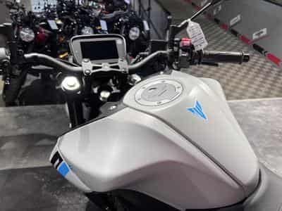 Yamaha MT125 Ceramic Ice (2026) - Foto 6