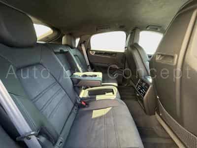 Porsche Cayenne Turbo E-Hybrid Coupé avec Pack GT (2026) - Photo 9