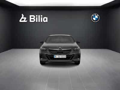 BMW 520 520d xDrive Touring M sport (2025) - Photo 2