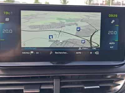 PEUGEOT 3008 HYBRID 225ch Allure Pack e-EAT8 (2022) - Photo 9