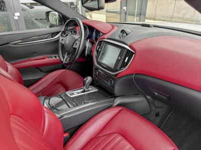 Maserati Ghibli 3.0 V6 S  Q4 Automatik/ Xénon/Camera/Carbonne/20/Leder/VOLL (2016) - Photo 11