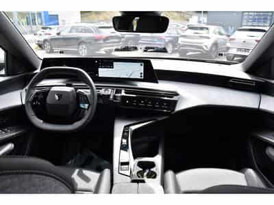 Peugeot 5008 Hybrid 145 Allure e-DCS6 ACC CAM360 JA19 NEUF (2026) - Foto 10