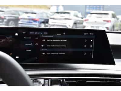 Peugeot 5008 Hybrid 145 Allure e-DCS6 ACC CAM360 JA19 NEUF (2026) - Foto 14