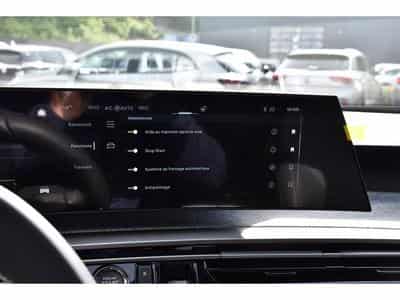 Peugeot 5008 Hybrid 145 Allure e-DCS6 ACC CAM360 JA19 NEUF (2026) - Foto 13