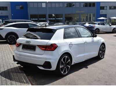 Audi A1 Sportback 30 TFSI S-Line S-Tronic Adrenalin Black Edition (2025) - Foto 4