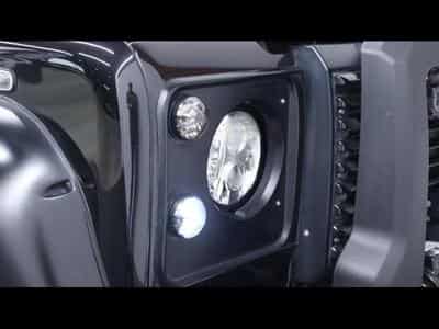 Land-Rover Defender 110 TD4 SVX AWD (2008) - Photo 8