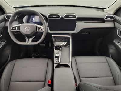 MG ZS 1.5 Hybrid+ Luxury NAVI / FULL LED / CUIR / CAMERA 360 (2026) - Photo 8