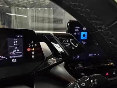 VW ID.5 Pro 150 KW (2023) - Photo 11