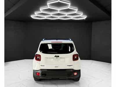 Jeep Renegade Trailhawk Plug-In-Hybrid 4xe (2023) - Photo 4