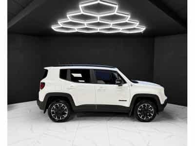 Jeep Renegade Trailhawk Plug-In-Hybrid 4xe (2023) - Photo 6