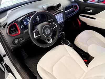 Jeep Renegade Trailhawk Plug-In-Hybrid 4xe (2023) - Photo 9