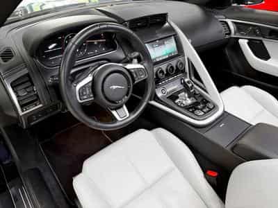 Jaguar F-Type P300 Cabriolet R-Dynamic / Meridian / LED / 1.Hand (2021) - Photo 9