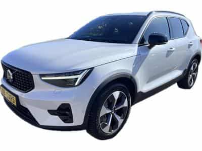 Volvo XC40 B3 Plus Dark DCT (2025) - Foto 1