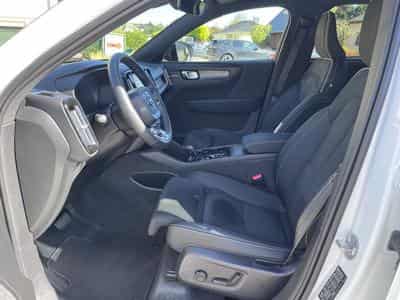 Volvo XC40 B3 Plus Dark DCT (2025) - Foto 10