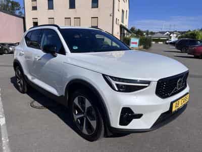 Volvo XC40 B3 Plus Dark DCT (2025) - Foto 3
