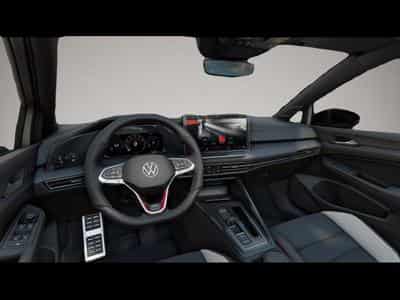 VW Golf (2025) - Photo 3