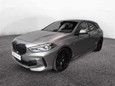 BMW 118 118iA Pack M NAVI / FULL LED / CUIR PARTIEL / CAMERA / JA18 (2023) - Photo 1