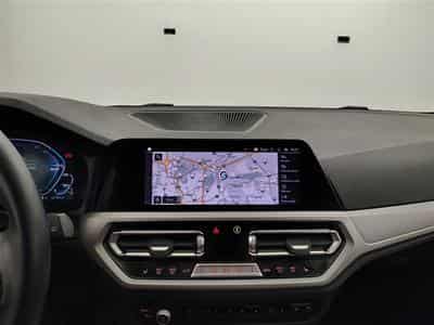 BMW 330 Touring 330e PHEV/S-CUIR/NAVI/FULL LED/JA17/PDC (2021) - Foto 11