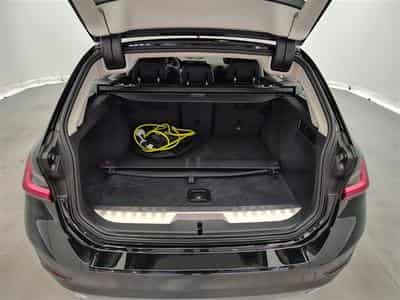 BMW 330 Touring 330e PHEV/S-CUIR/NAVI/FULL LED/JA17/PDC (2021) - Foto 14