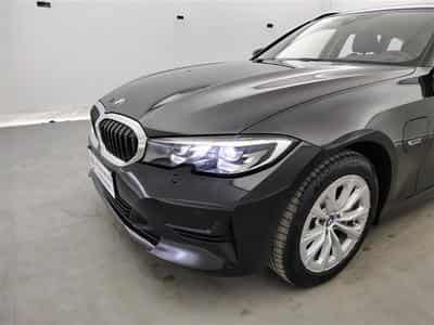 BMW 330 Touring 330e PHEV/S-CUIR/NAVI/FULL LED/JA17/PDC (2021) - Foto 15