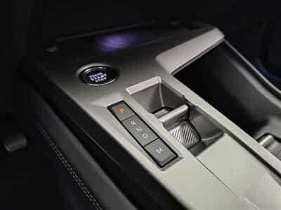 Peugeot 408 1.2 PureTech Allure e-DCS6 *NAVI/FULL LED/CAM360/JA17* (2024) - Photo 12
