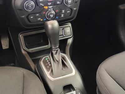 Jeep Renegade 1.5 T4 MHEV Altitude DCT (EU6.4) (2023) - Photo 13